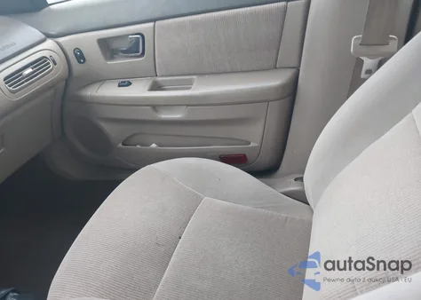 2001 Ford Taurus Ses z USA, uszkodzony, nr VIN 1FAFP55201G227894